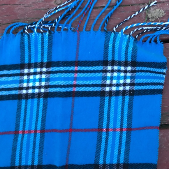 Boutique Accessories - NWOT Plaid Check Scarf