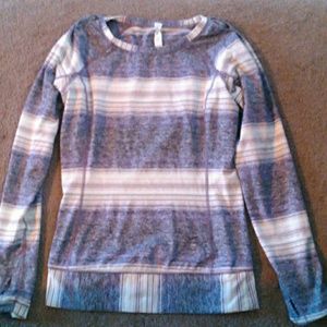 Excellent condition Lululemon long sleeved top