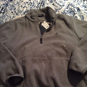 Nautica Men's fleece pullover!