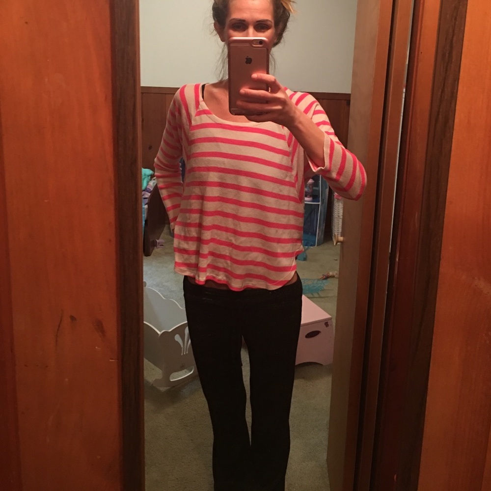 Splendid small white and pink striped sweater.