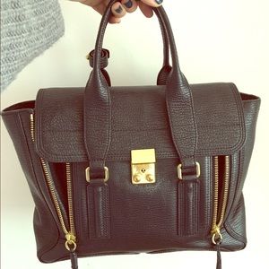 Medium black Pashli, 3.1 Phillip Lim