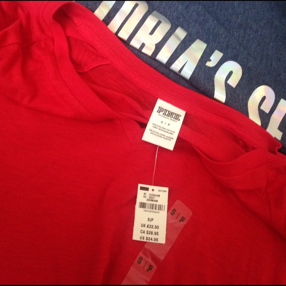 🎈🆕 oversized PINK Victoria's Secret basic tee ❤ - Picture 3 of 3