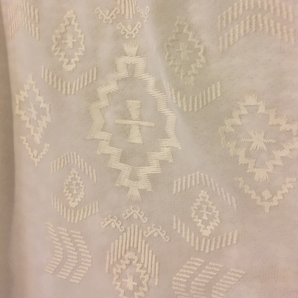 Aztec Sweater - Picture 2 of 3