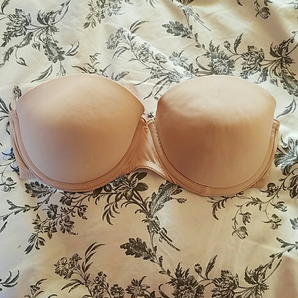 Nude strapless bra