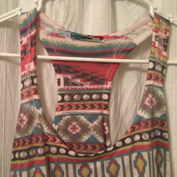 Aztec tank - Picture 3 of 4