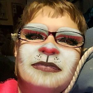 Meet your Posher, Candy