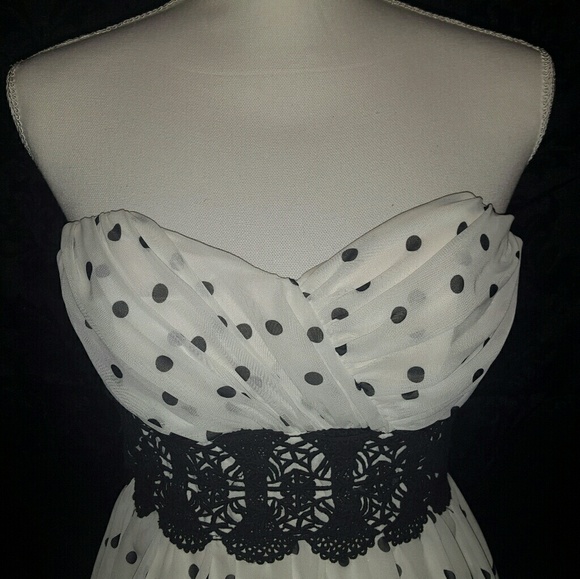 ☆Sold☆ B. Darlin polkadot party dress - Picture 2 of 2