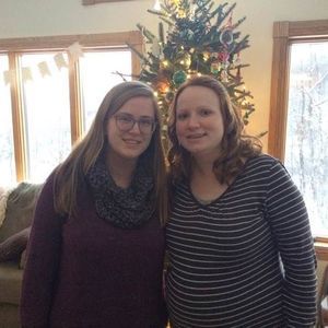 Meet your Posher, Claire