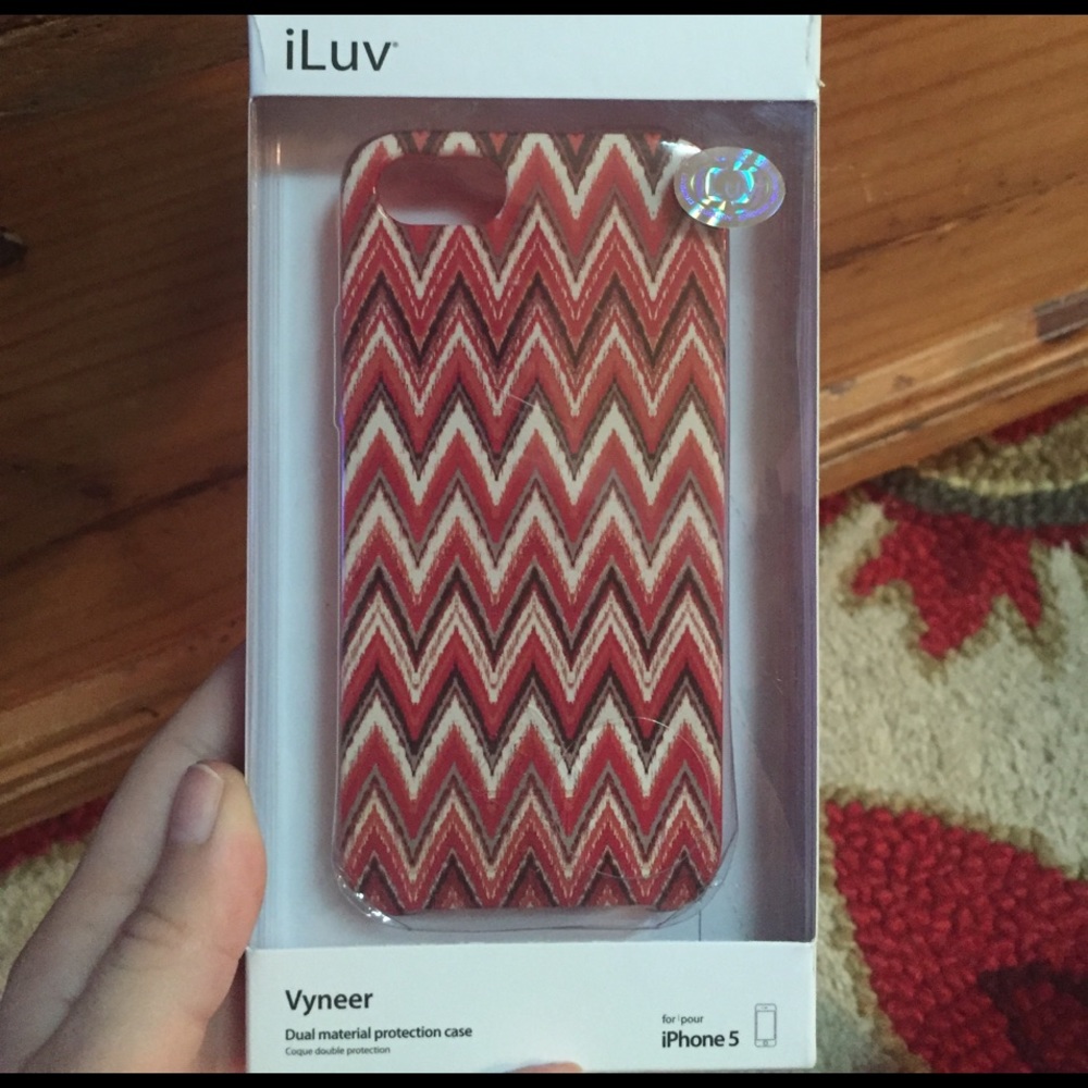 Iluv iPhone 5 case