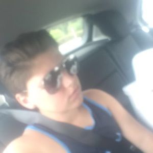 Meet your Posher, Larry