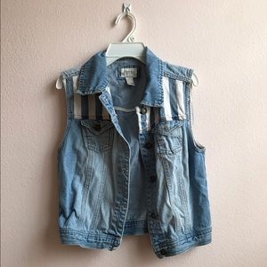 Jean Vest