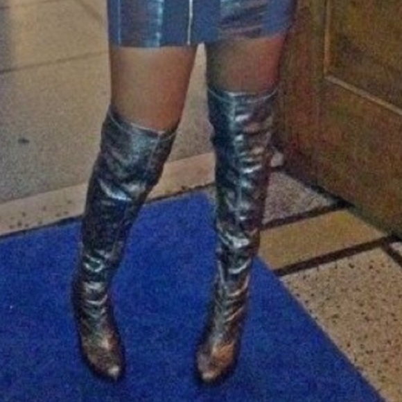 Over the Knee Boots! - Picture 3 of 5