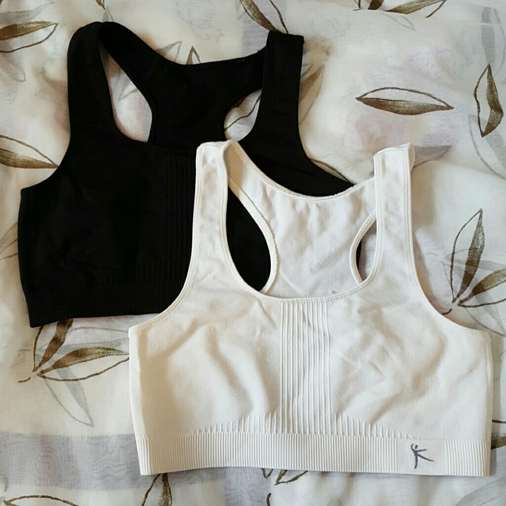 Set of 2 Black and White Sports Bras