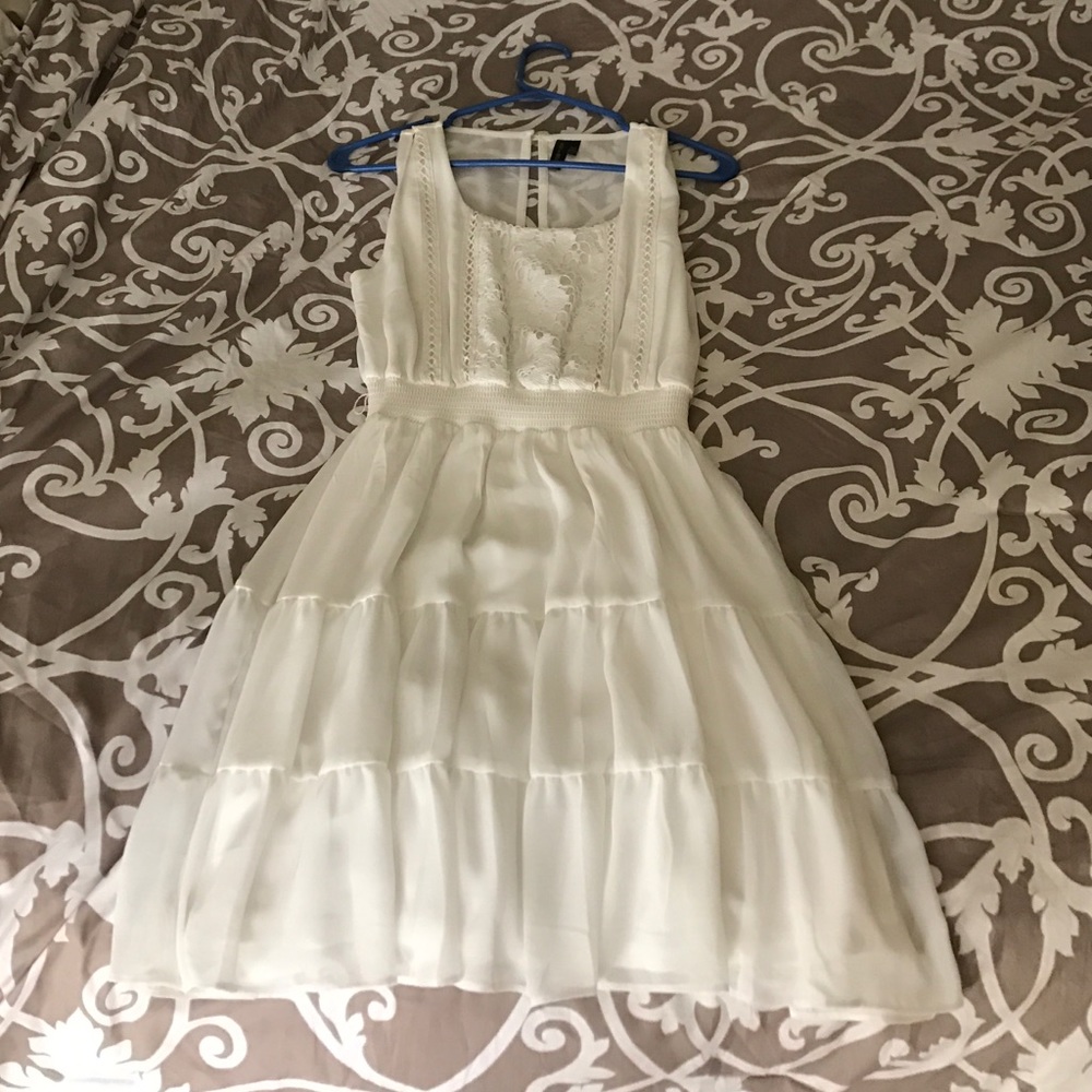 Want & Need cute white dress Small