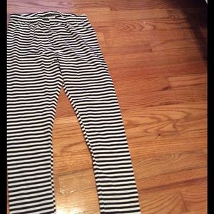Black and white striped leggings for kids