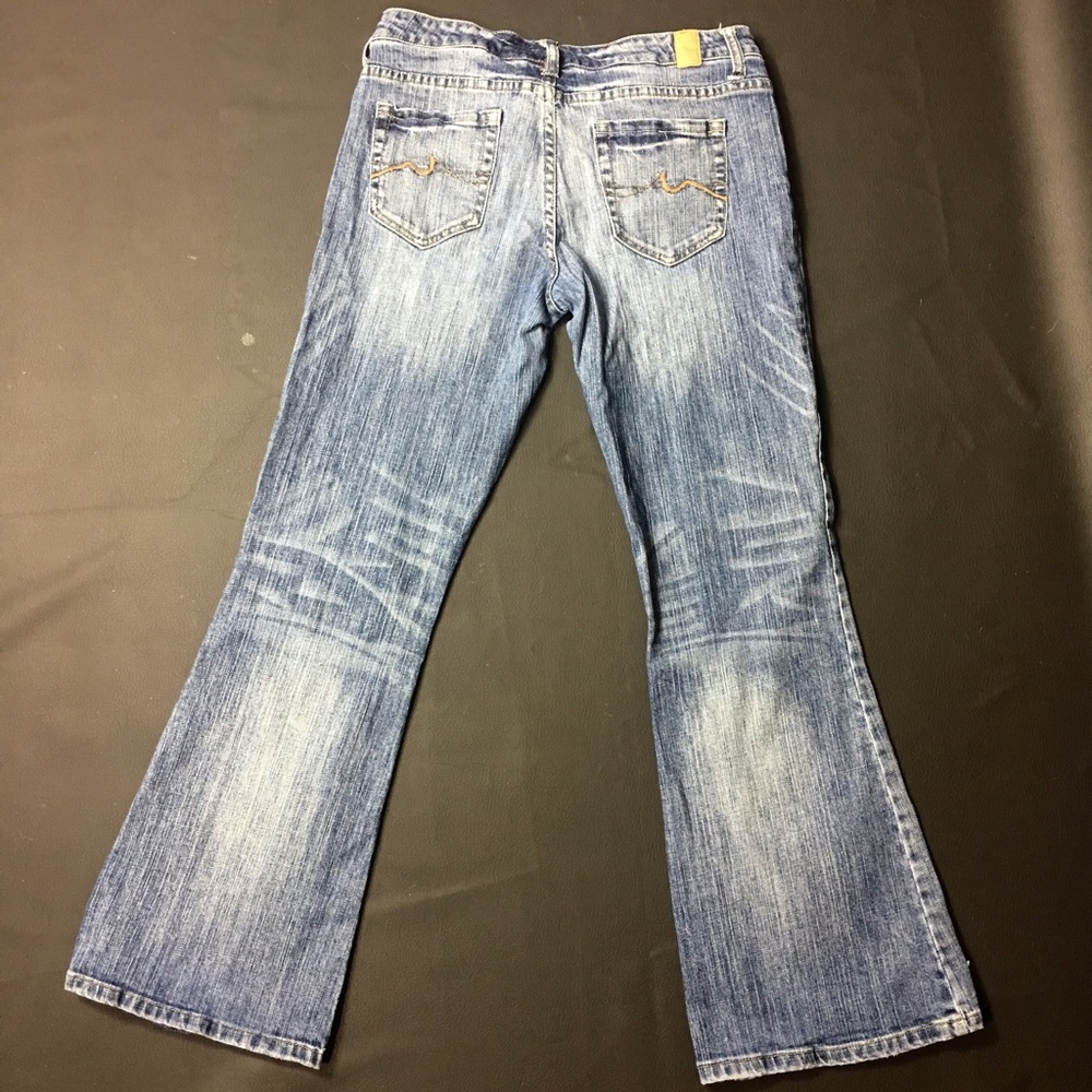 Jeans - Picture 2 of 4