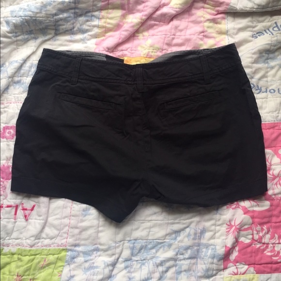 Caslon Shorts - Picture 2 of 2