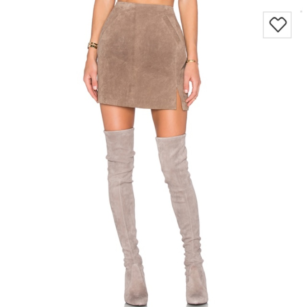 Suede Mini Skirt Size 0 (25) in Taupe -New