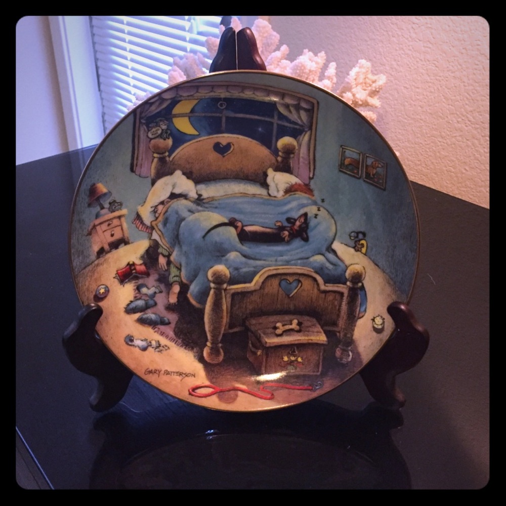 Patterson Dachshund plate "Bed Hog"