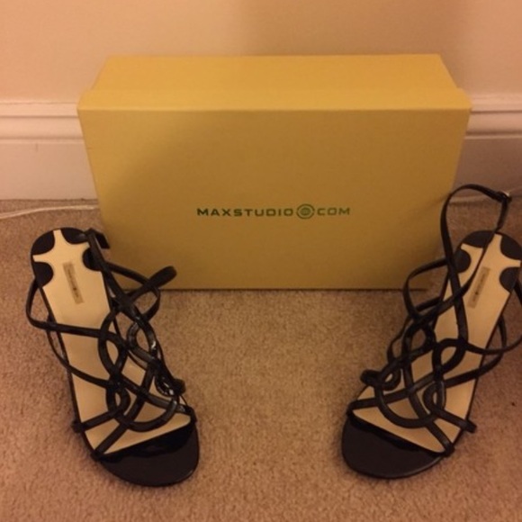 Max Studio sandals - Picture 2 of 4