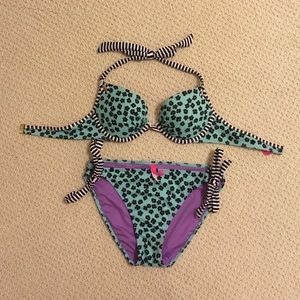 Victoria Secret bikini
