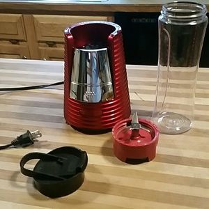BELLA smoothie maker/ blender