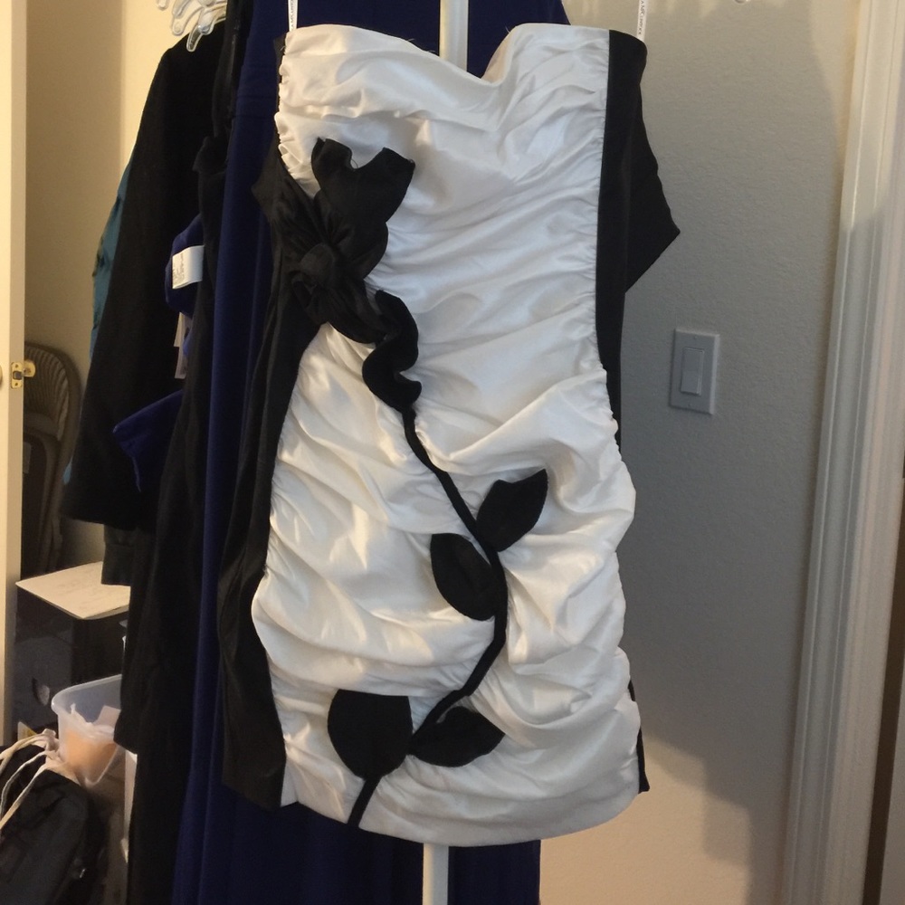 Black and white short Jessica McClintock dress