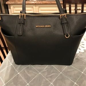 Michael Kors Jet Set Top Zip Leather Tote Handbag