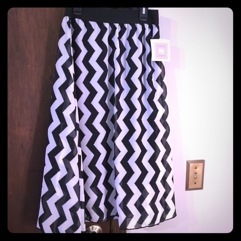 LuLaRoe Lola