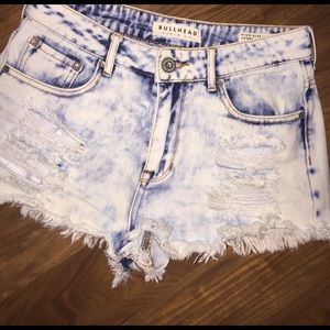 super cute Bullhead shorts