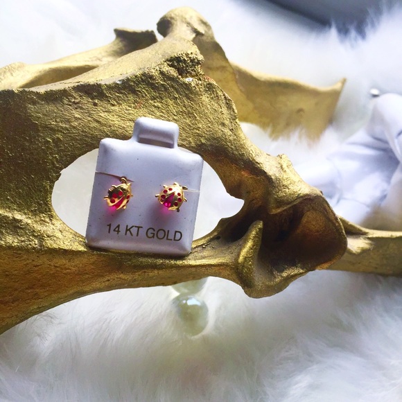 . {14K GOLD} Ladybugs + garner stud earrings - Picture 8 of 8