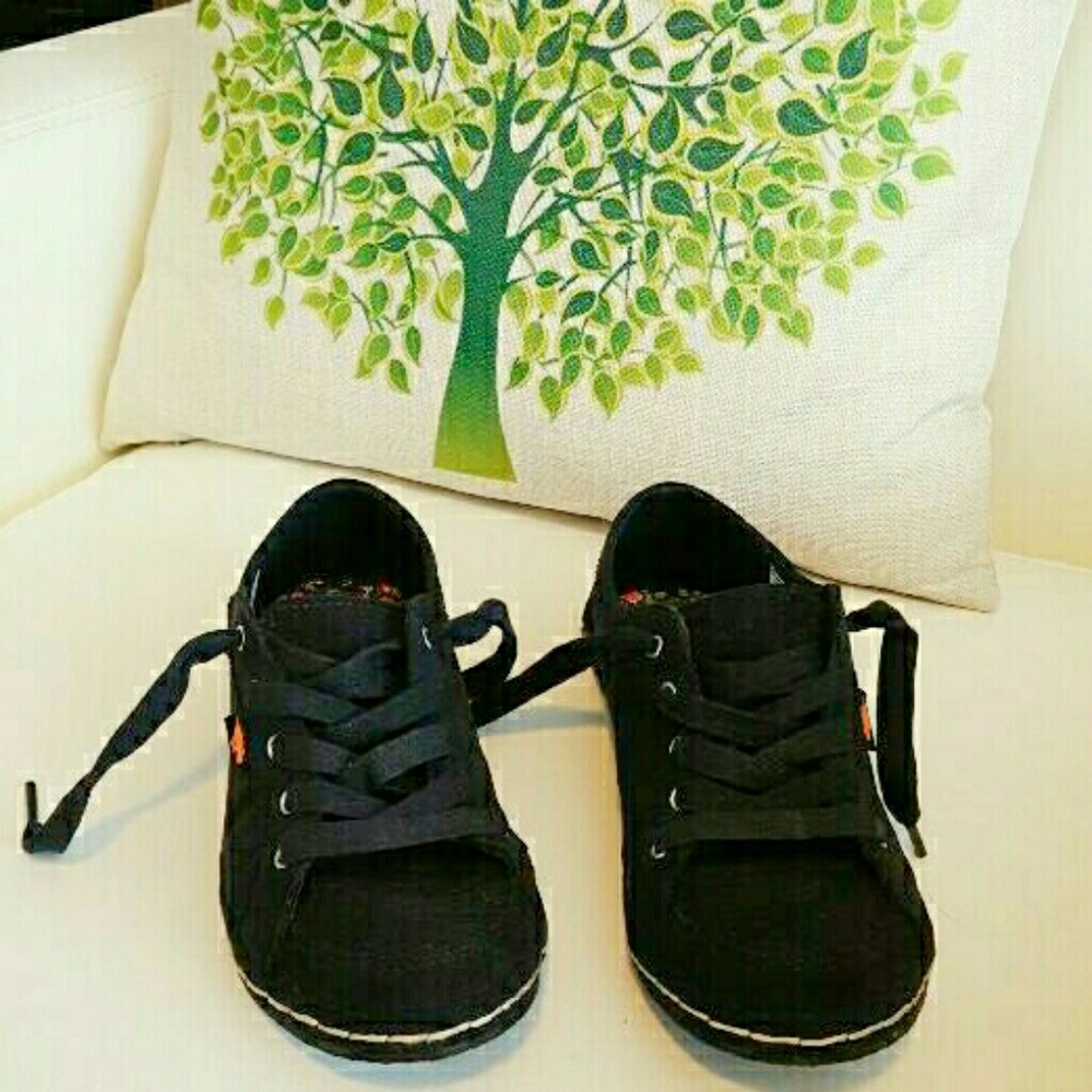 🔴SOLD🔴Rocketdog sneakers/flats