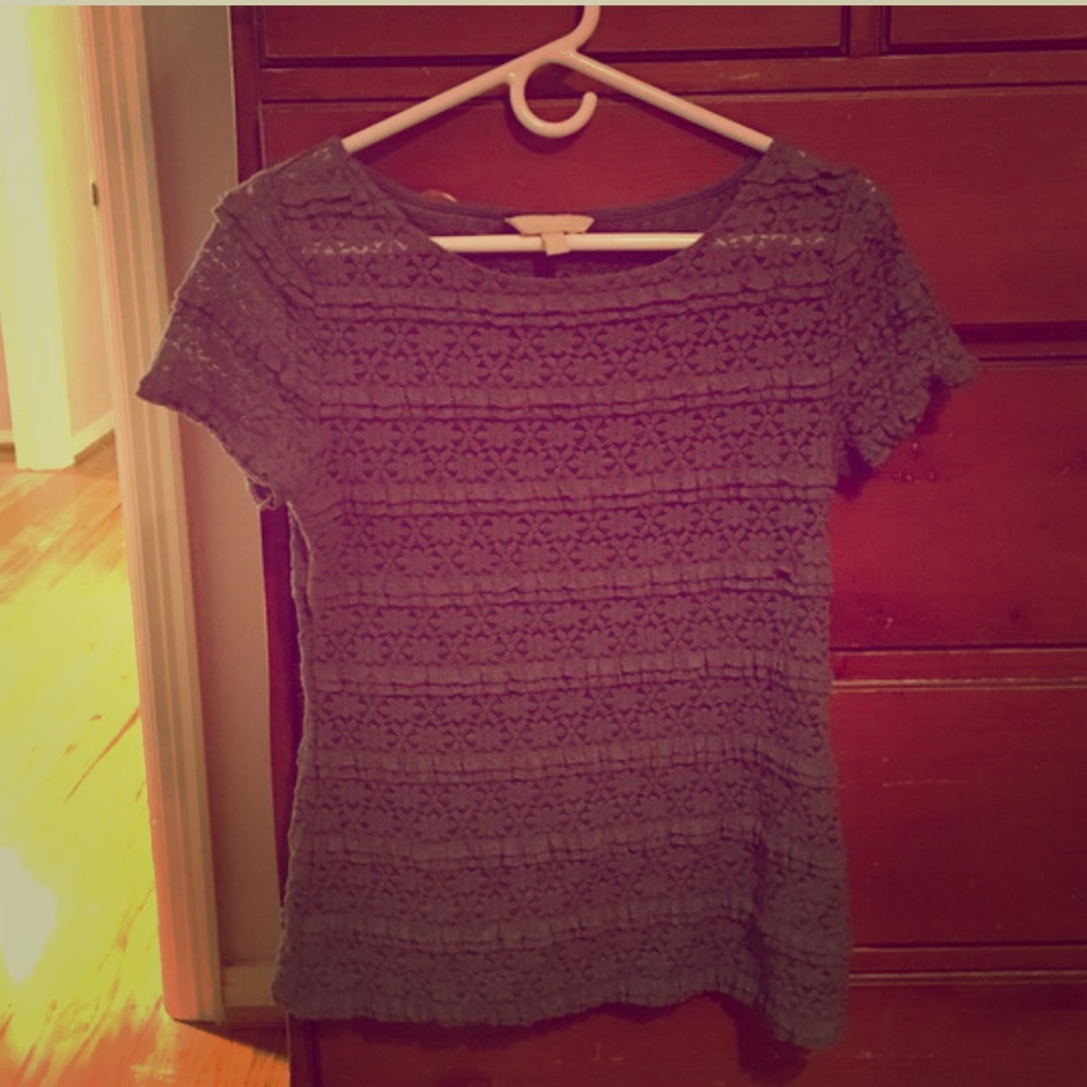 Banana Republic stretchy lacy top