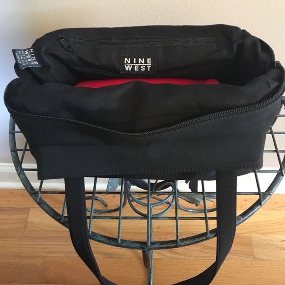 💜 Sold 💜 Nine West Black Synthetic Bag - Picture 5 of 6