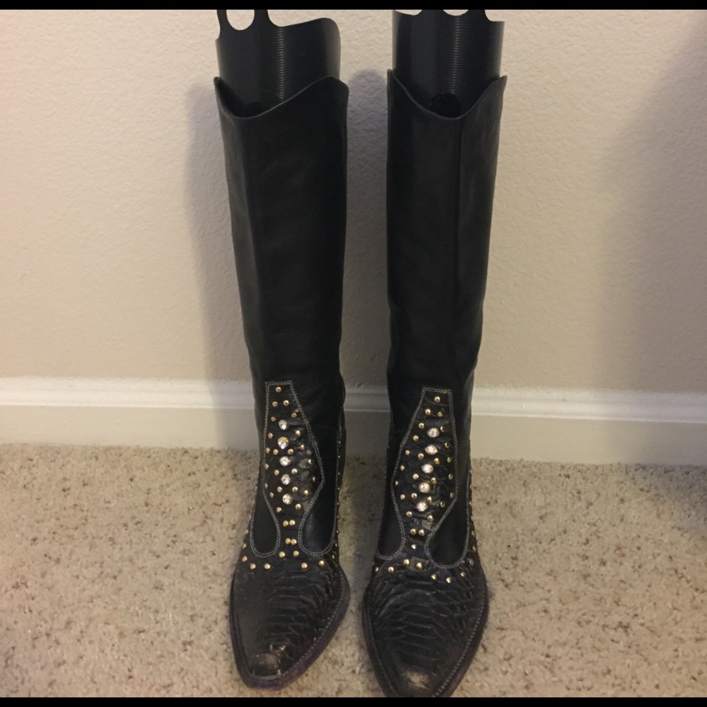 Black snake /crystal cowboy boots Size 41