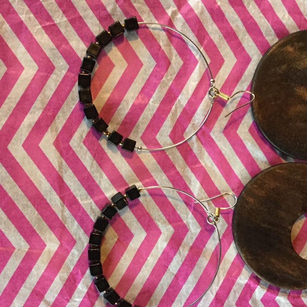Earring bundle - Picture 2 of 4