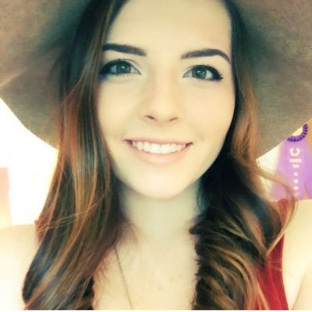 Meet your Posher, Mackenzie
