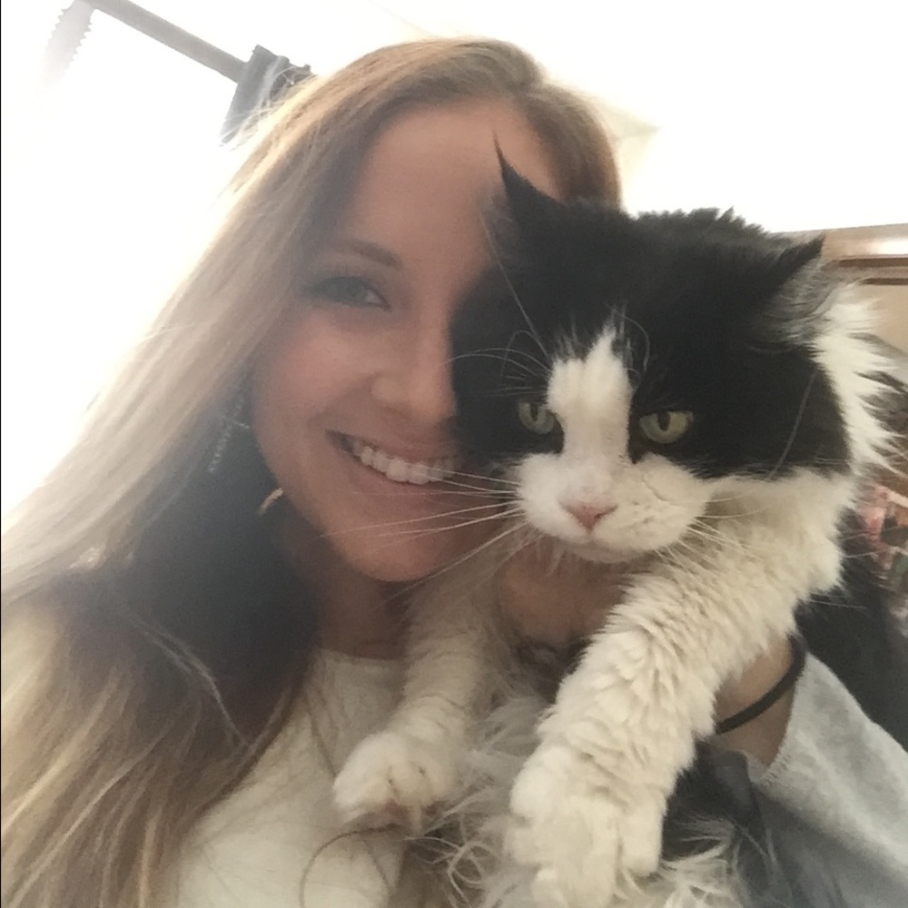 Meet your Posher, Haley