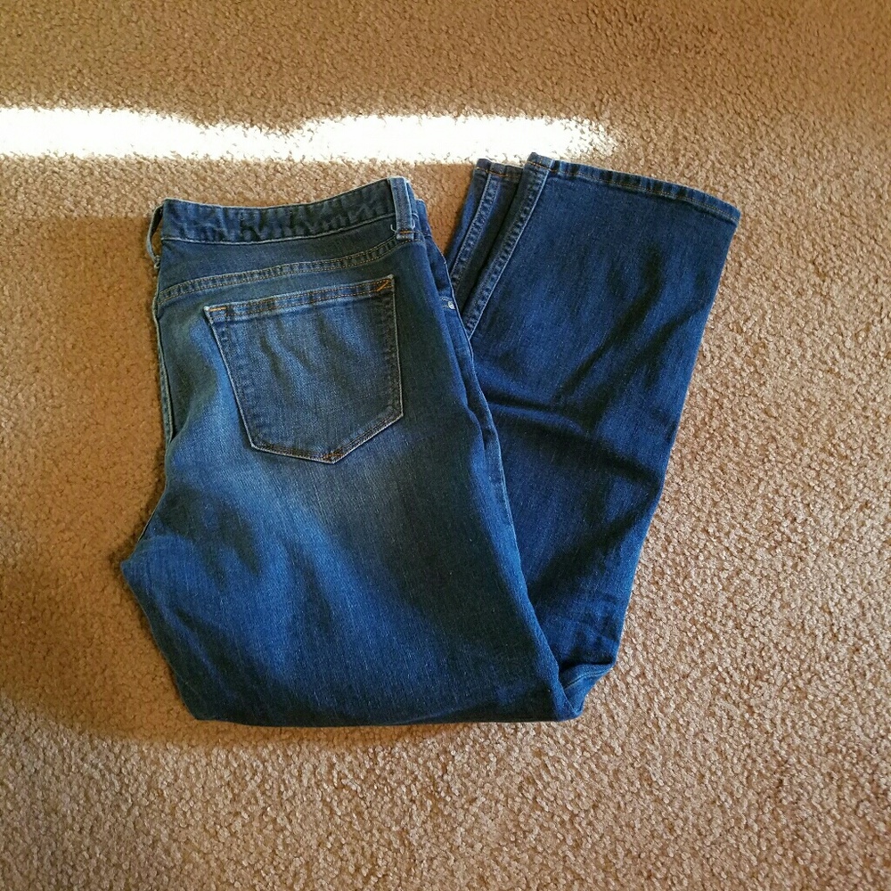 Gap crop/ankle jeans.
