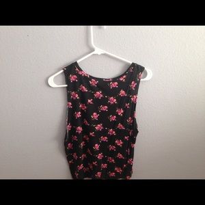 Flower muscle tee