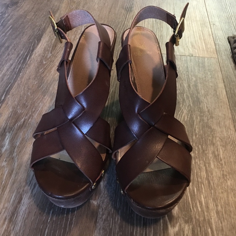 ☀️Brown wedges☀️