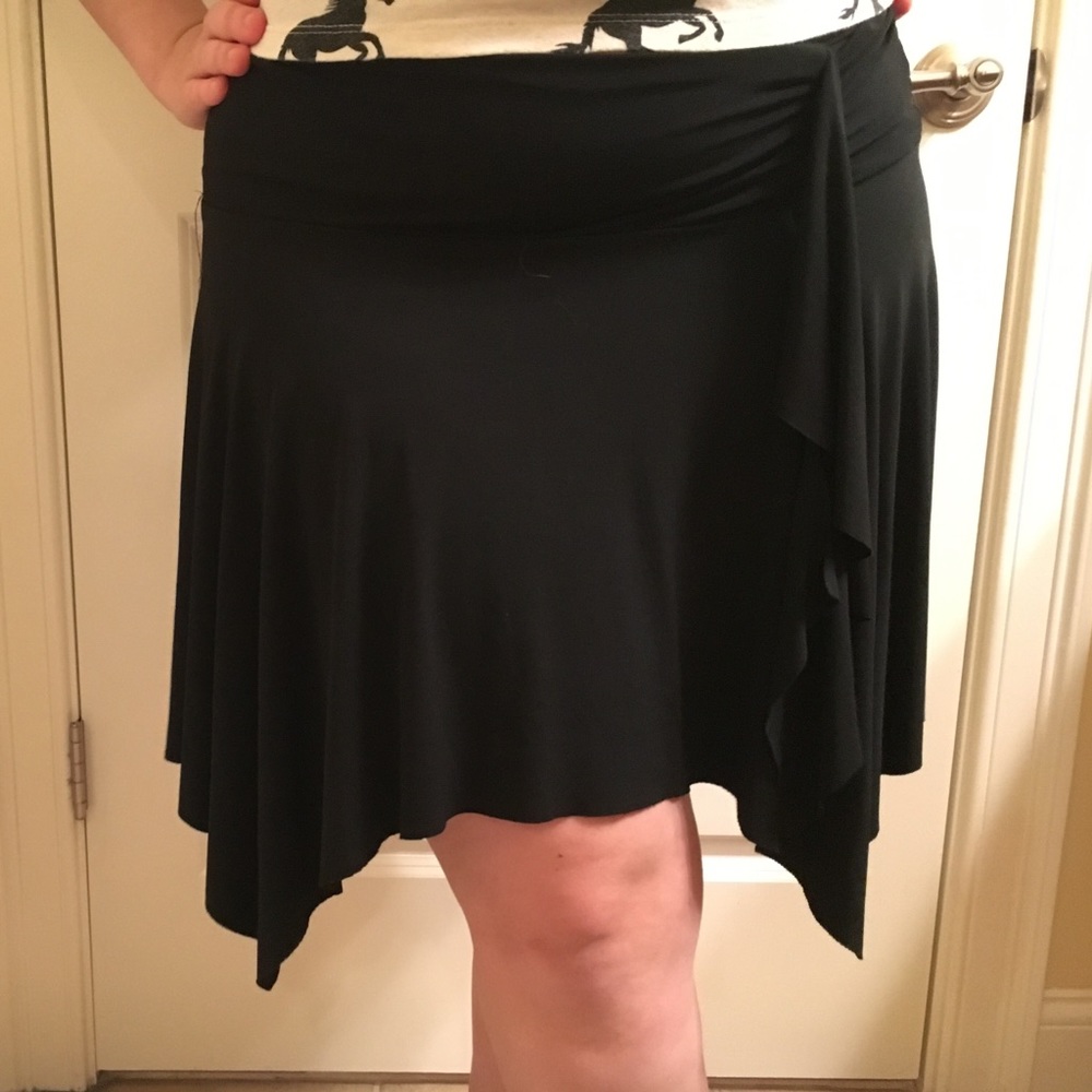 Joe Benbasset black flowy skirt