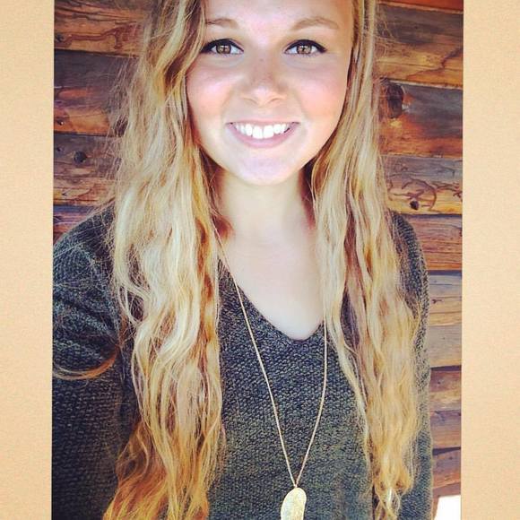 Meet your Posher, Katie - Picture 1 of 1