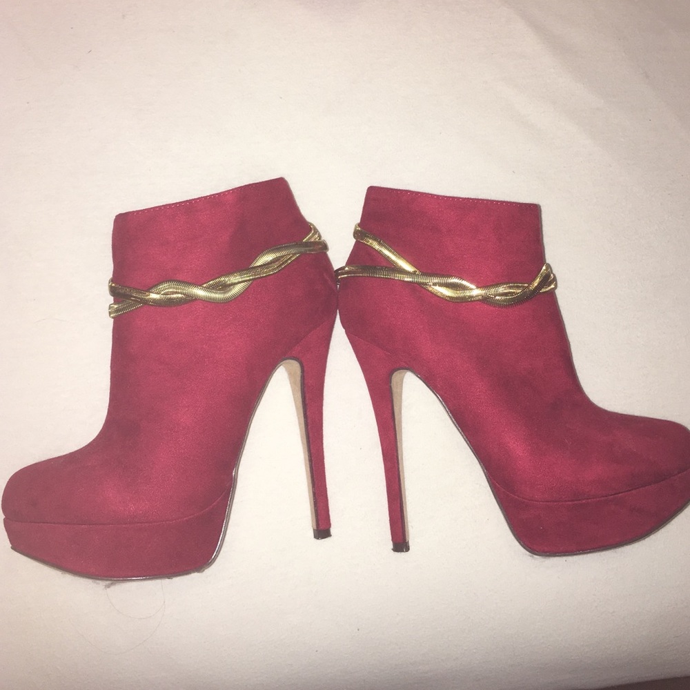 Michael Antonio red booties with gold chain detail
