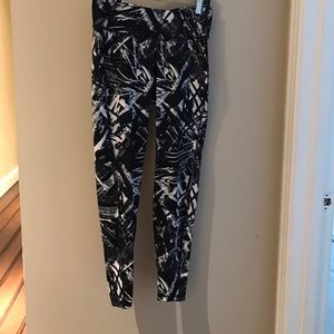 Yoga pants never worn! Cool design