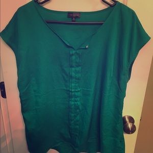 Beautiful Kelly green top from The Limited