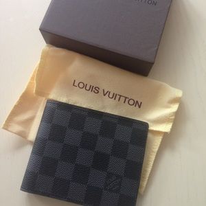 LV men's wallet