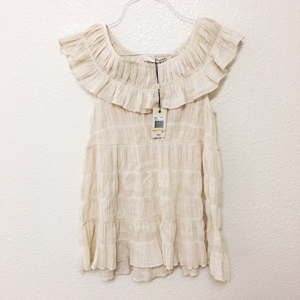Sweet ruffle top - NWT