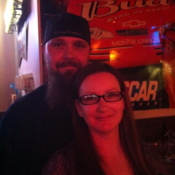 Meet your Posher, Laura - Picture 1 of 1