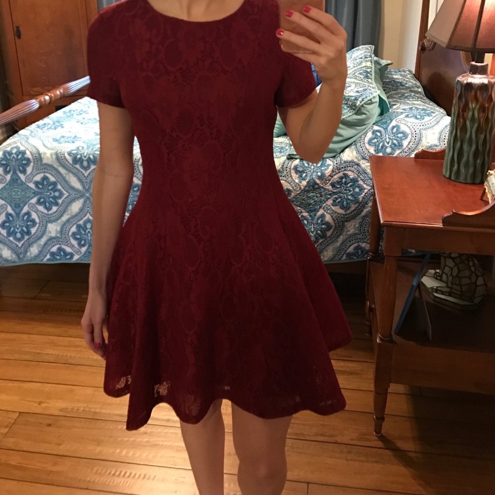 Boutique Dress Fit and Flare Lace Red/Garnet